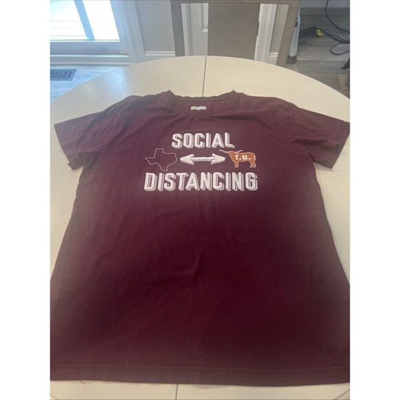 Texas Longhorns T-Shirt Men’s XL Burgundy S/S  Social Distancing Tee UT - Picture 1 of 5